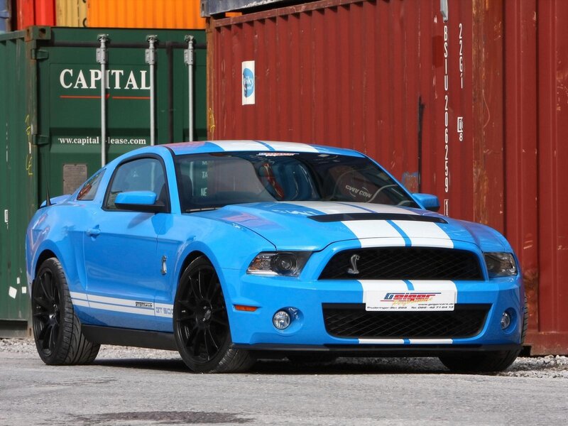 Blue Ford Mustang Shelby GT500
