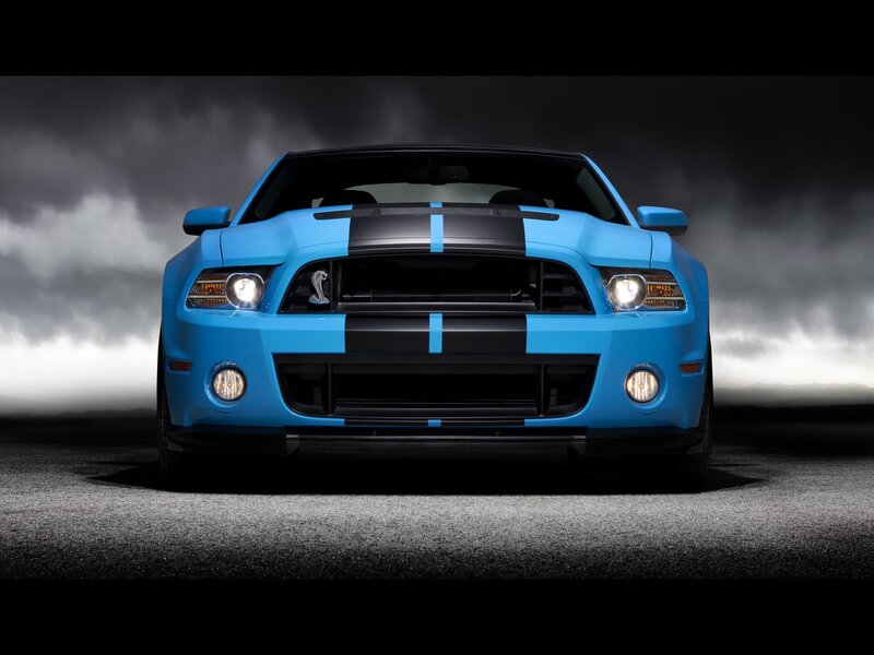 Blue Ford Mustang Shelby GT500