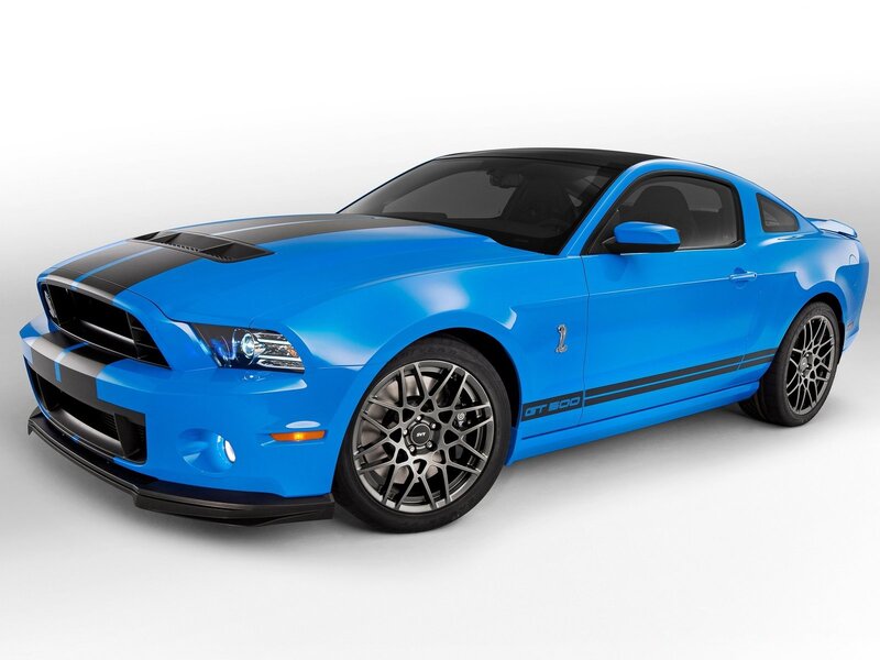 Blue Ford Shelby GT500
