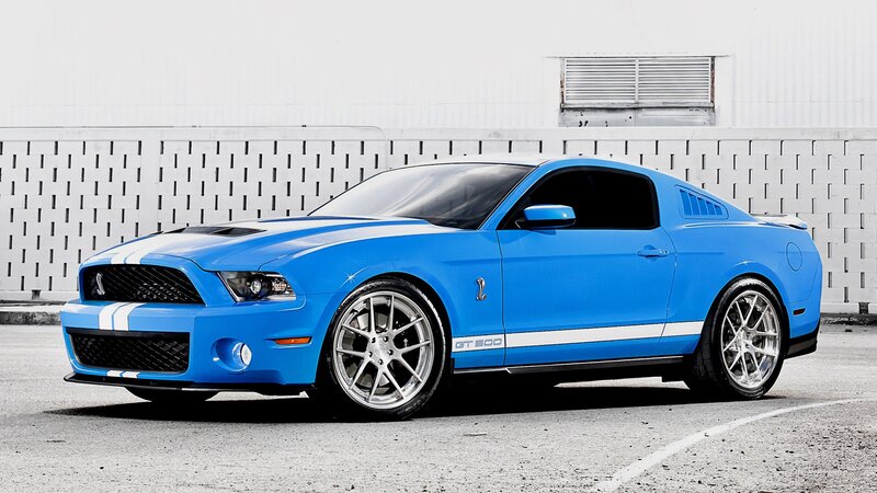 blue ford shelby gt500