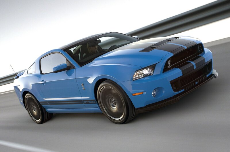 Blue Ford Shelby GT500 in motion
