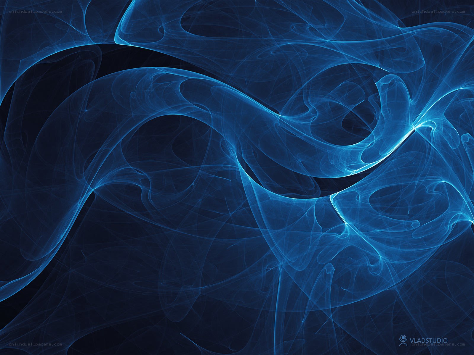 Blue fractal smoke waves