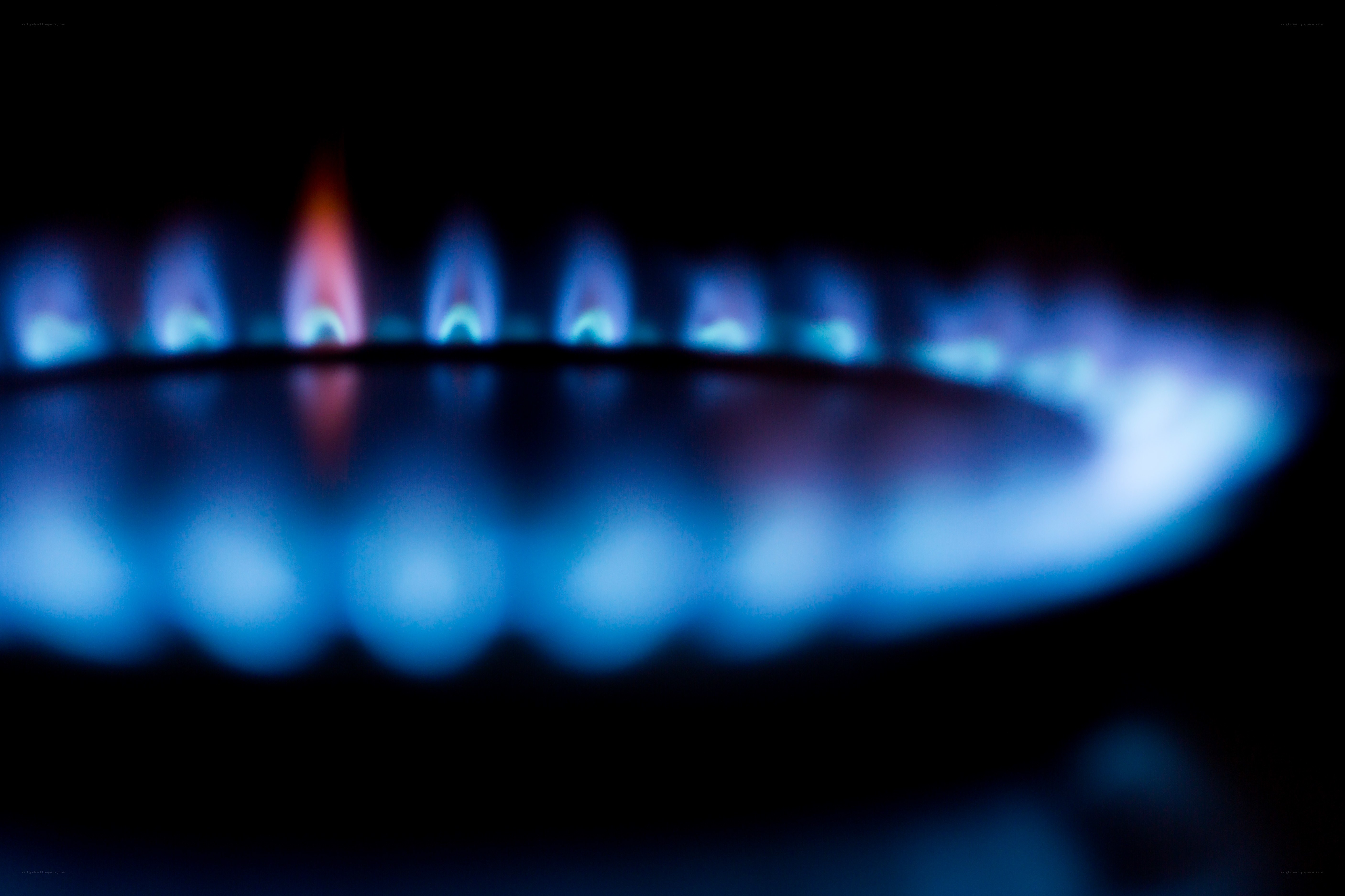 blue gas flame burner