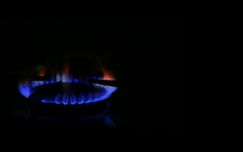 blue gas flame lit