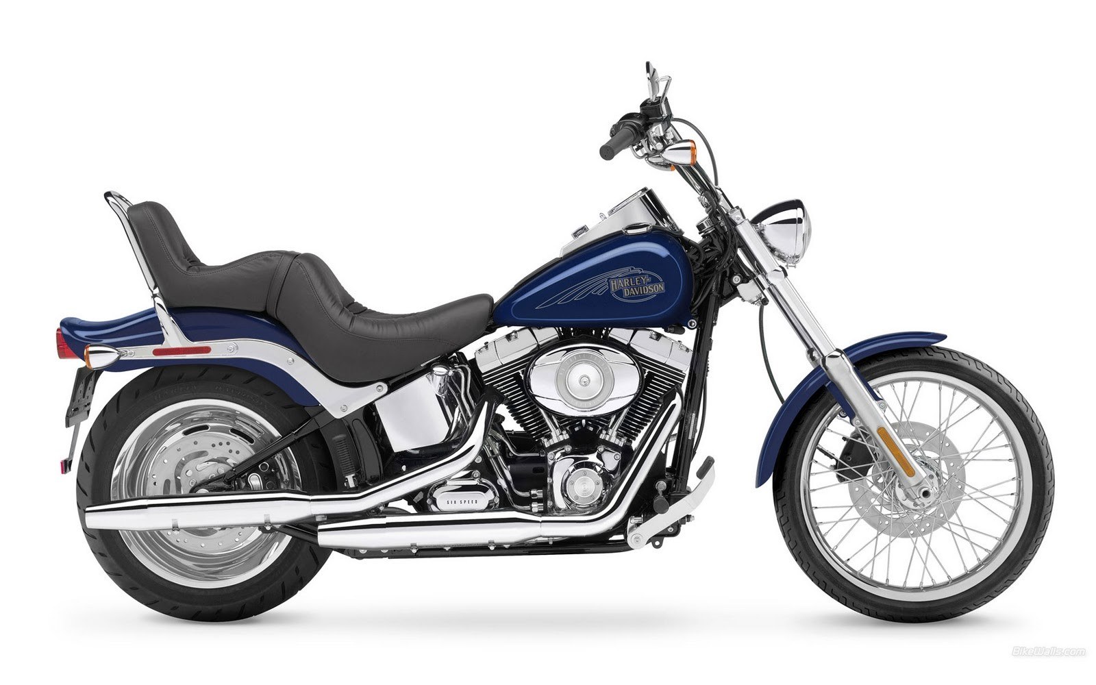 blue harley-davidson motorcycle