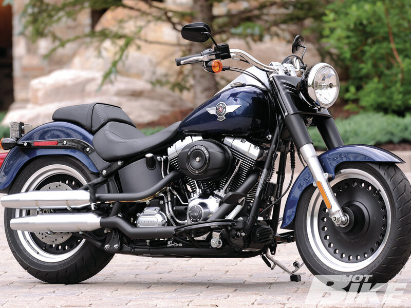 Blue Harley-davidson Motorcycle — Calm, Afternoon, Photograph