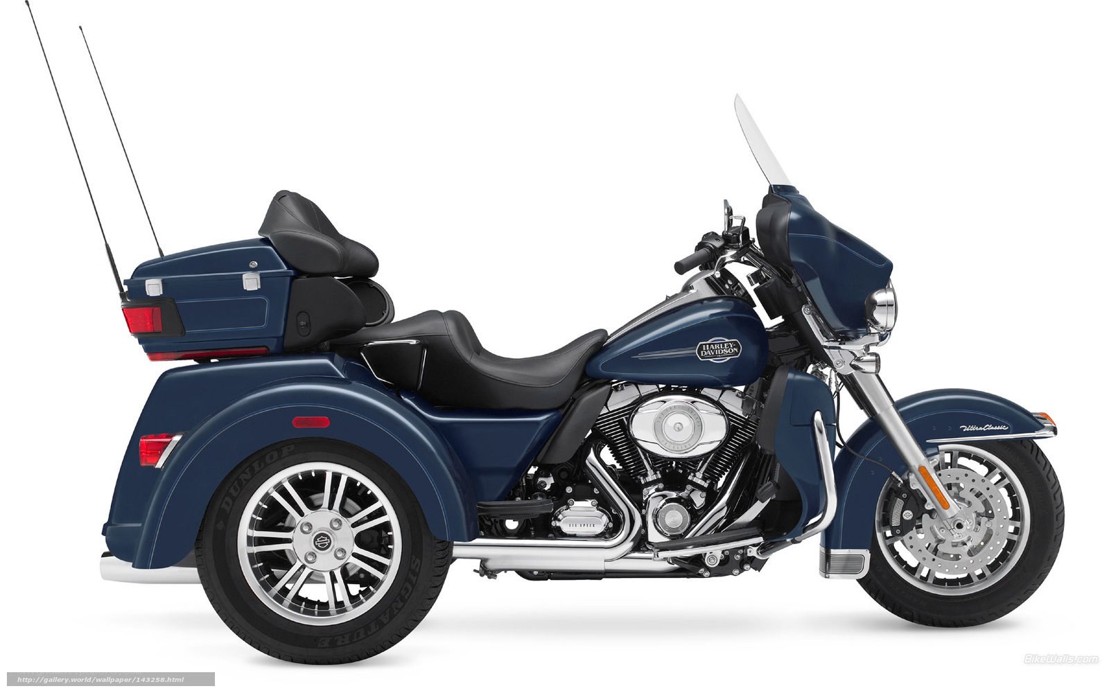 blue harley-davidson trike