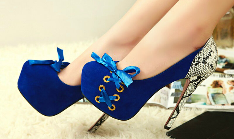Blue High-heeled Shoes