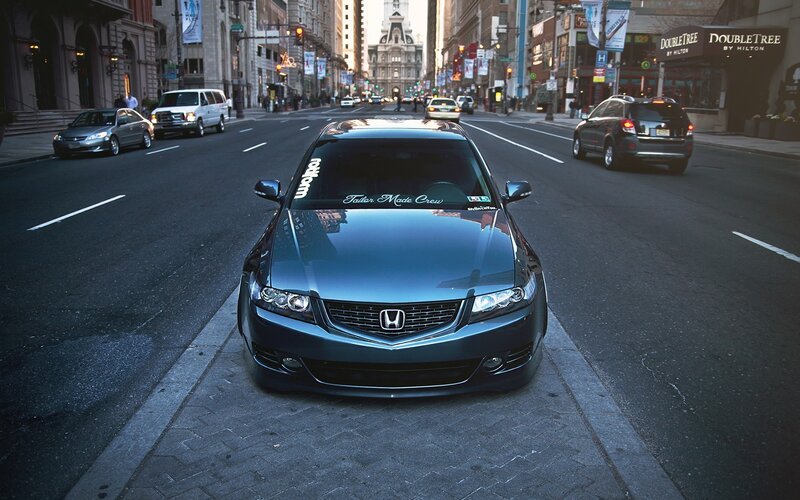 Blue Honda Acura — Gray