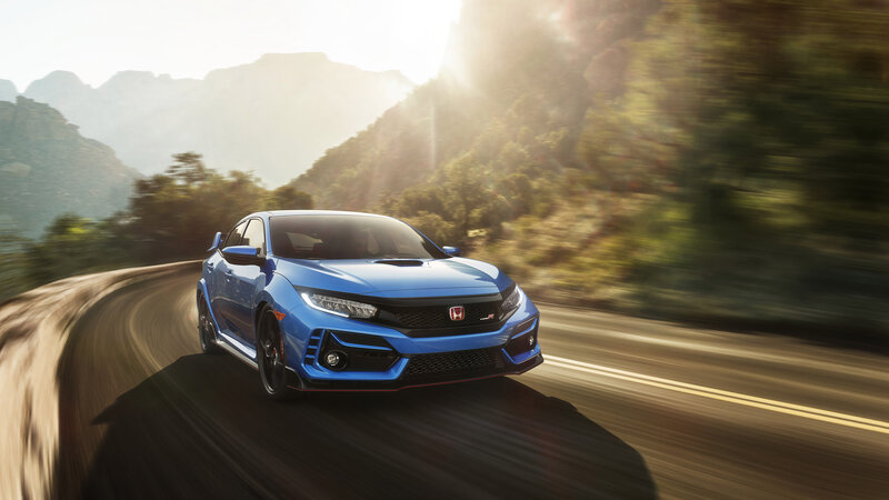 Blue Honda Civic Type R — Dynamic, Afternoon
