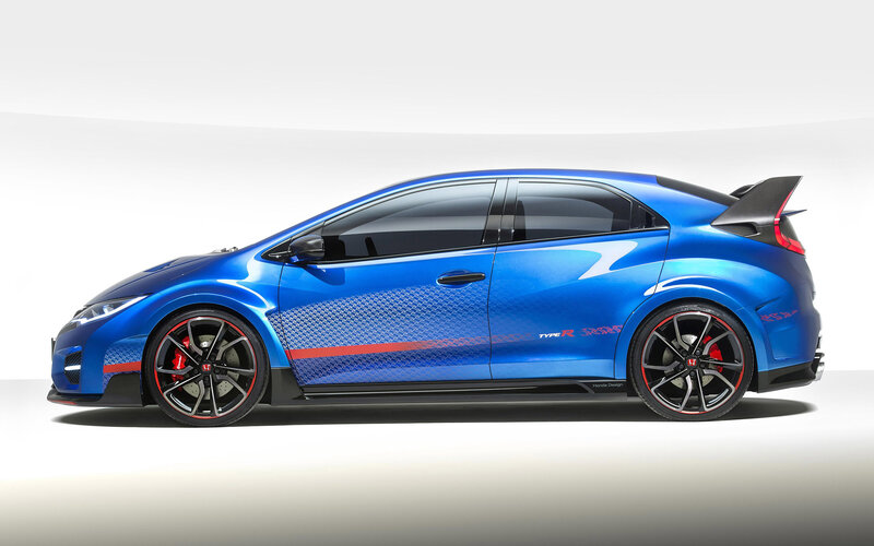 Blue Honda Civic Type R — Dynamic
