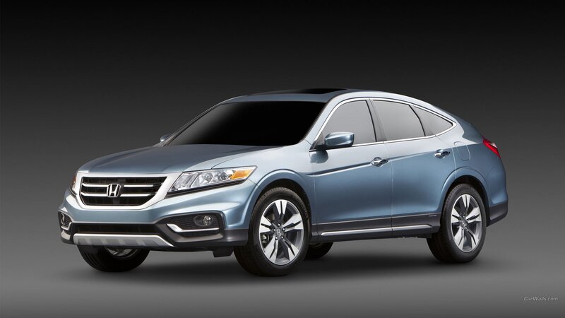 Blue Honda Crosstour — Silver