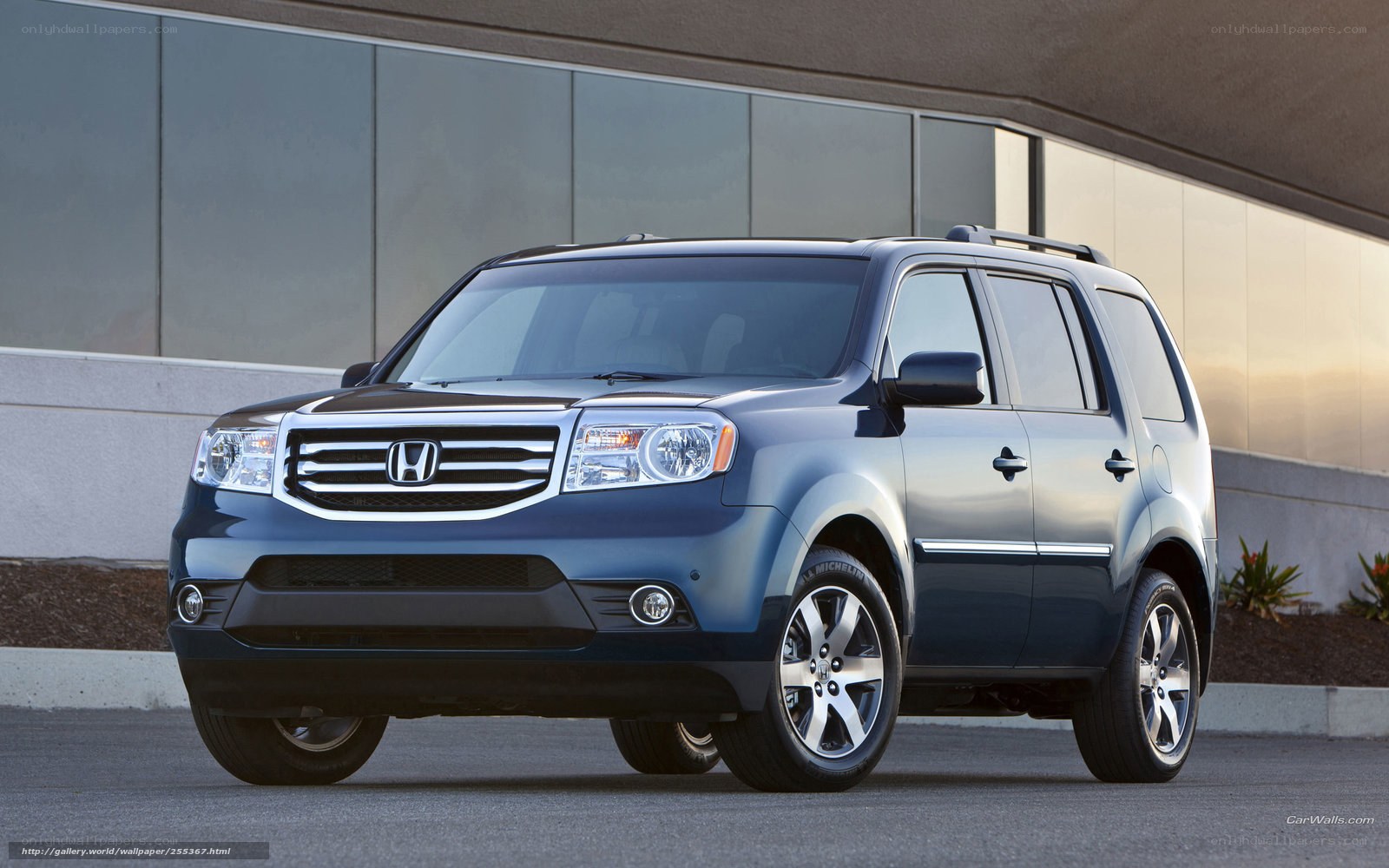 Blue Honda Pilot SUV
