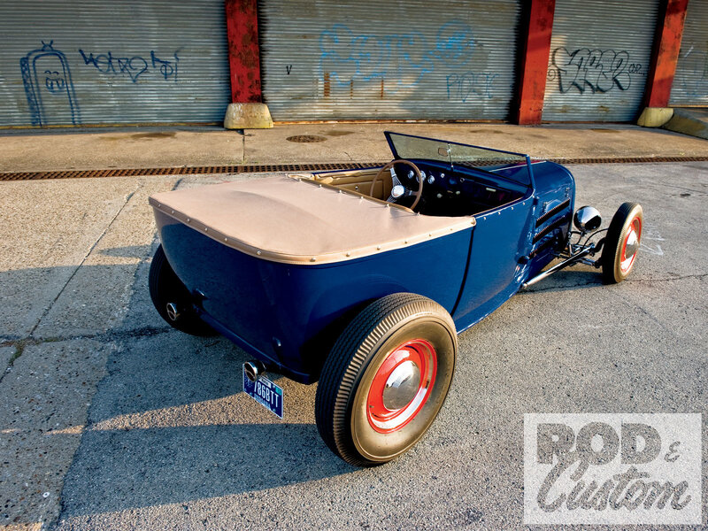 Blue Hot Rod Car — Urban