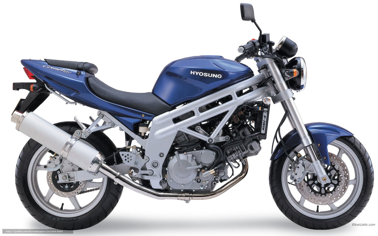 Blue Hyosung Comstar 500 motorcycle