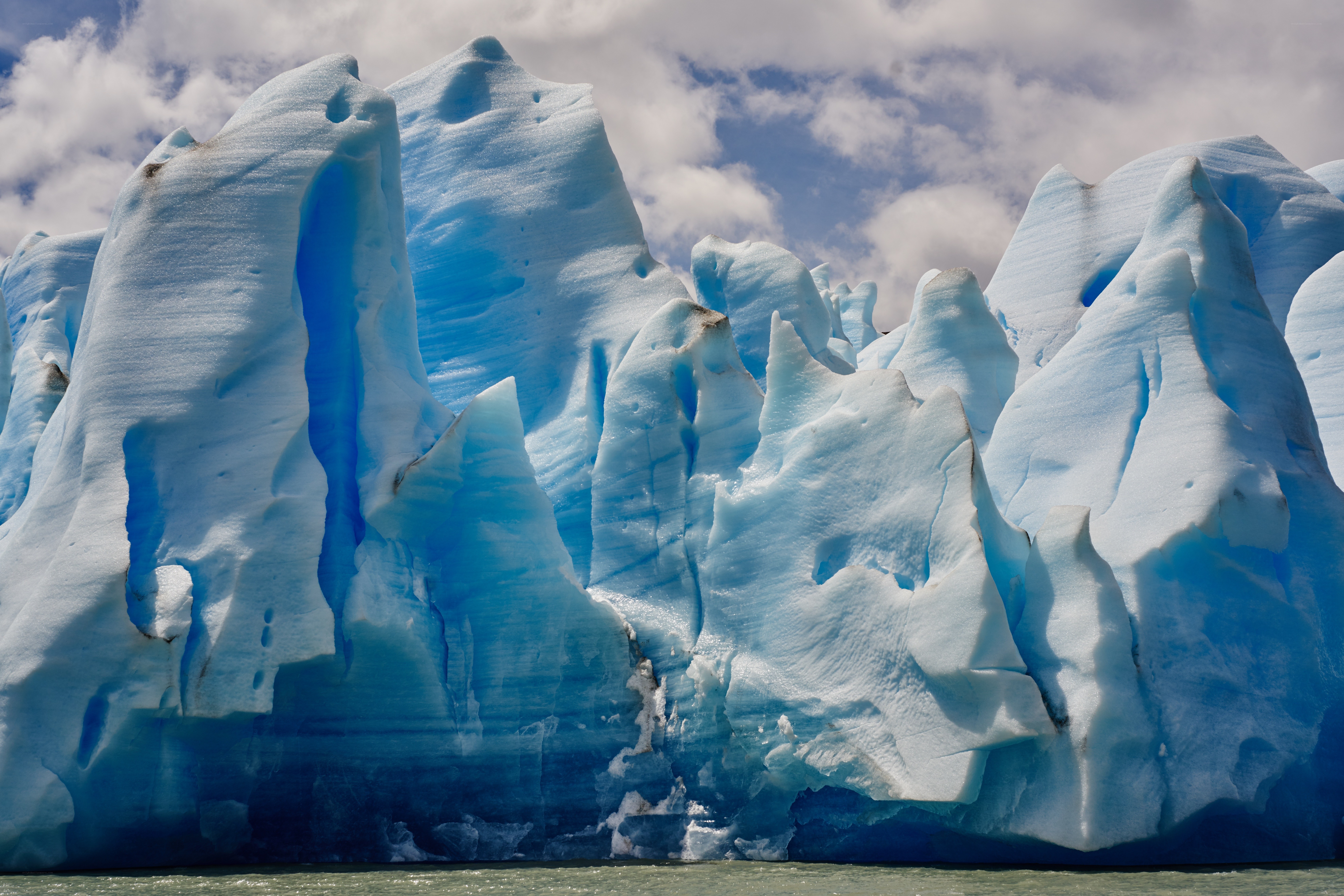 Blue ice glacier formation