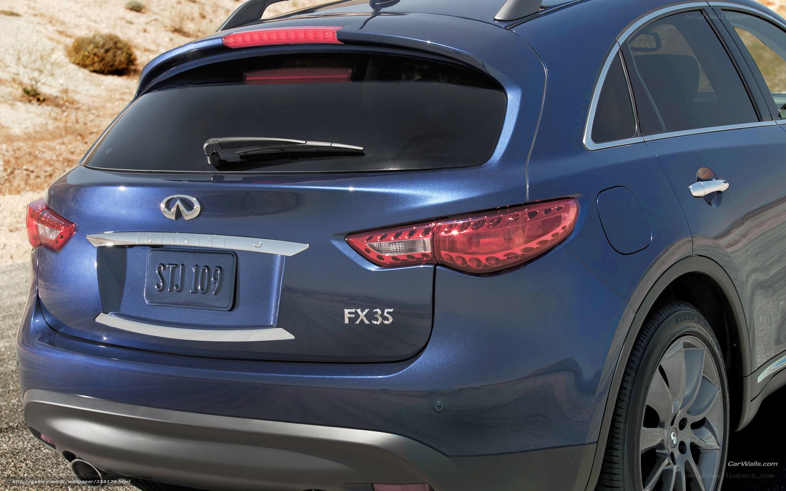 Blue Infiniti FX35 rear view