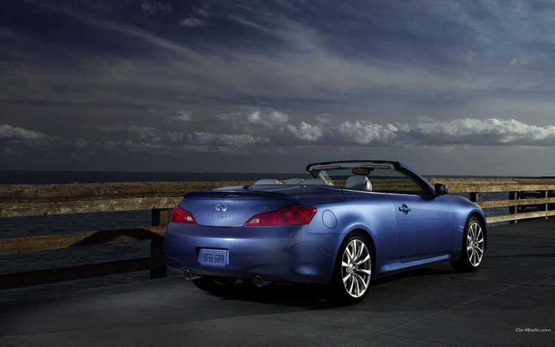 blue infiniti g37 convertible