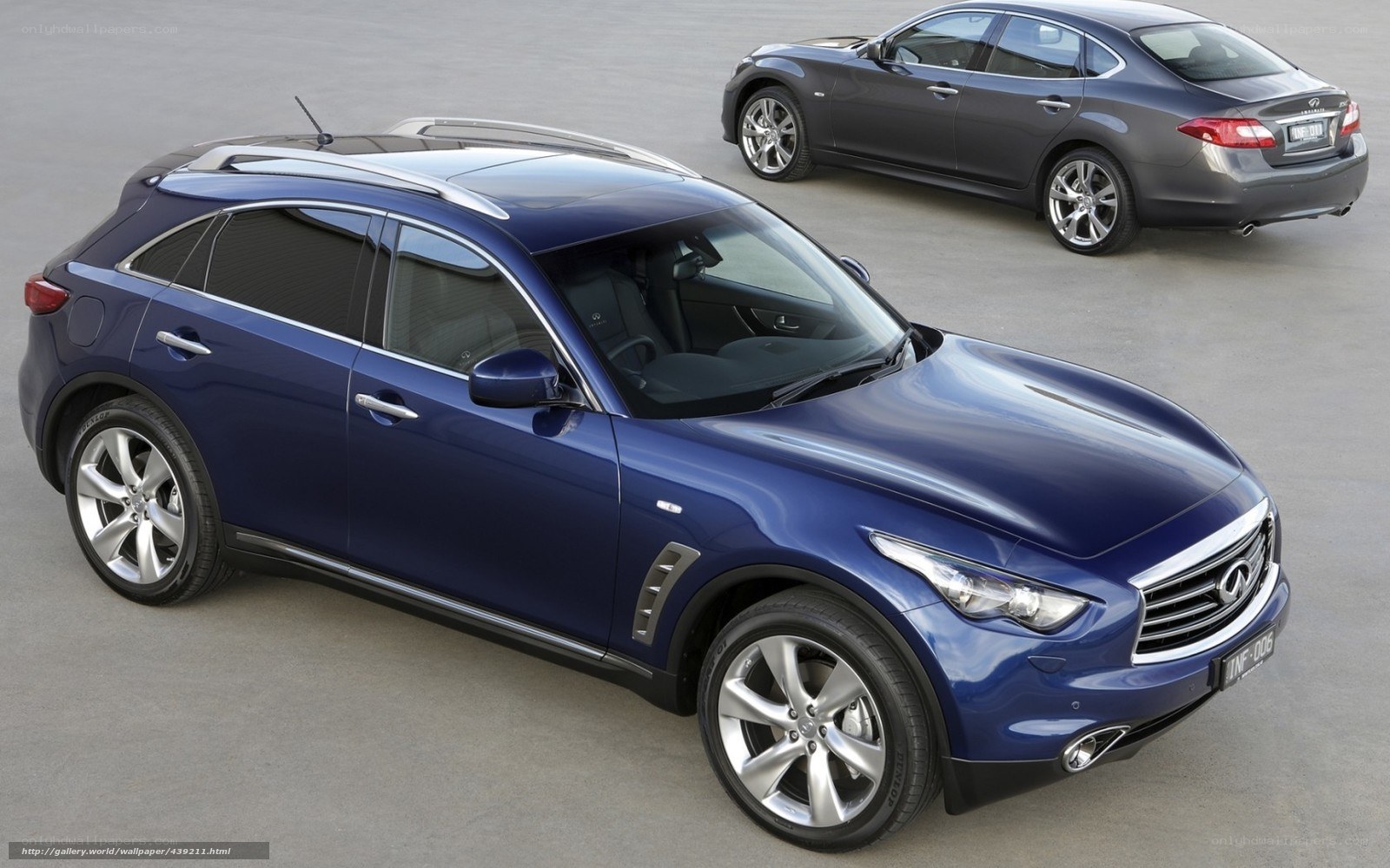 Blue Infiniti SUV and sedan