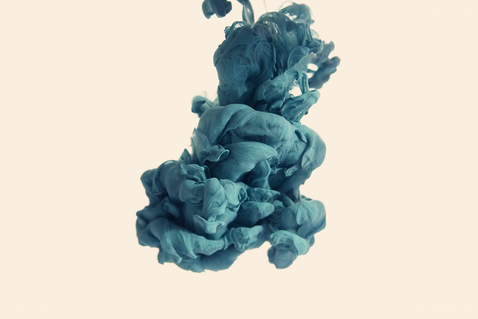 blue ink cloud in water