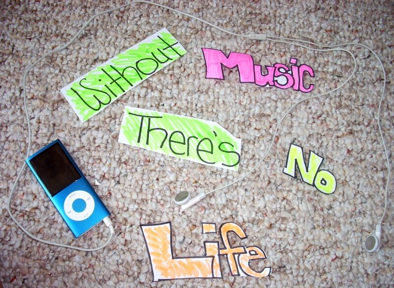 Blue Ipod with Earbuds