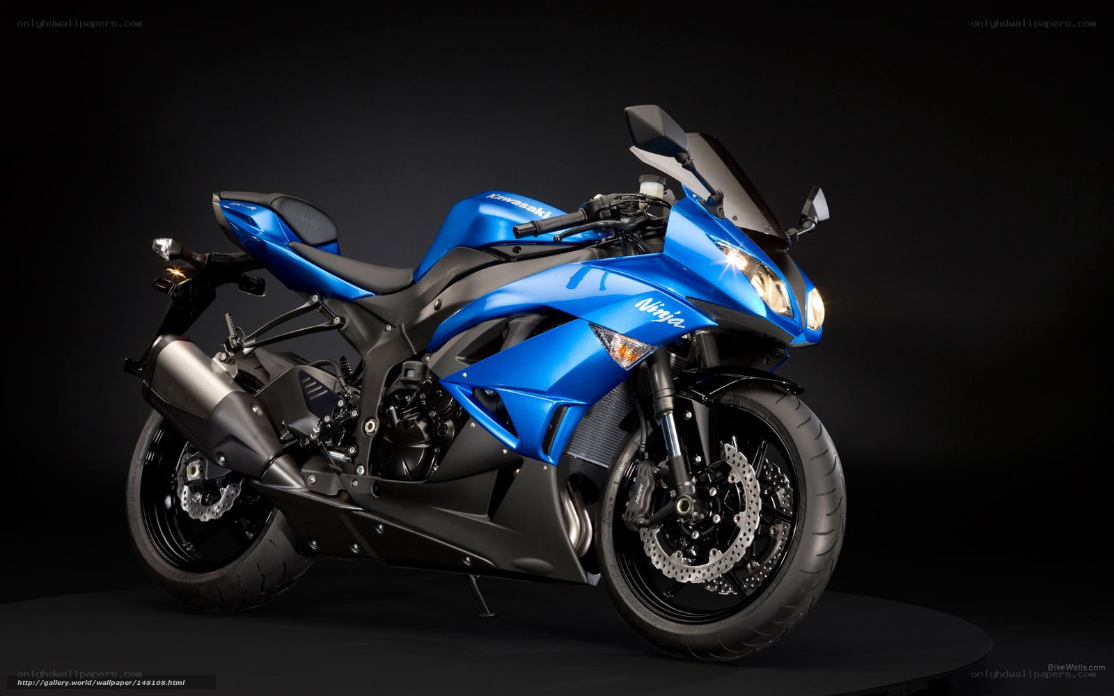 blue kawasaki ninja motorcycle
