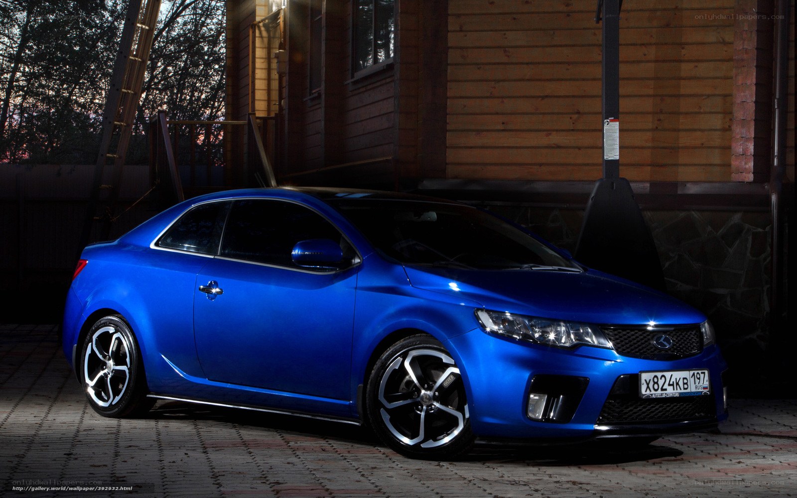 Blue Kia Forte Coupe
