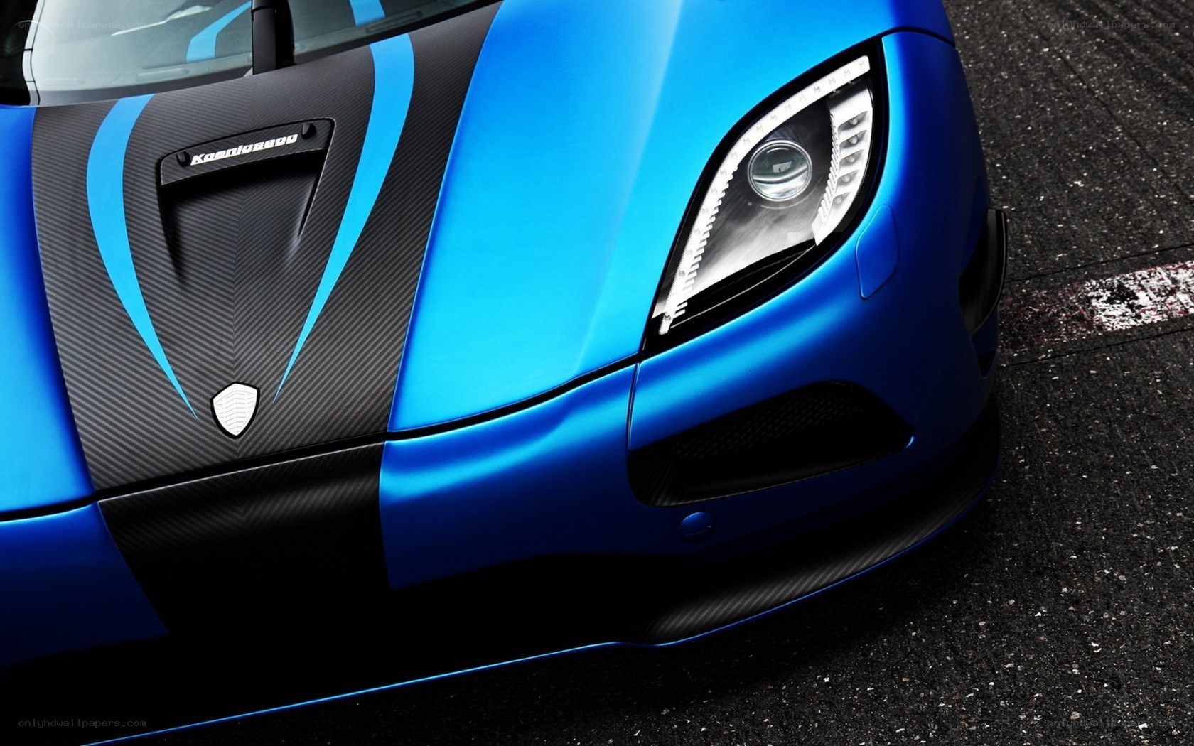 blue koenigsegg car front