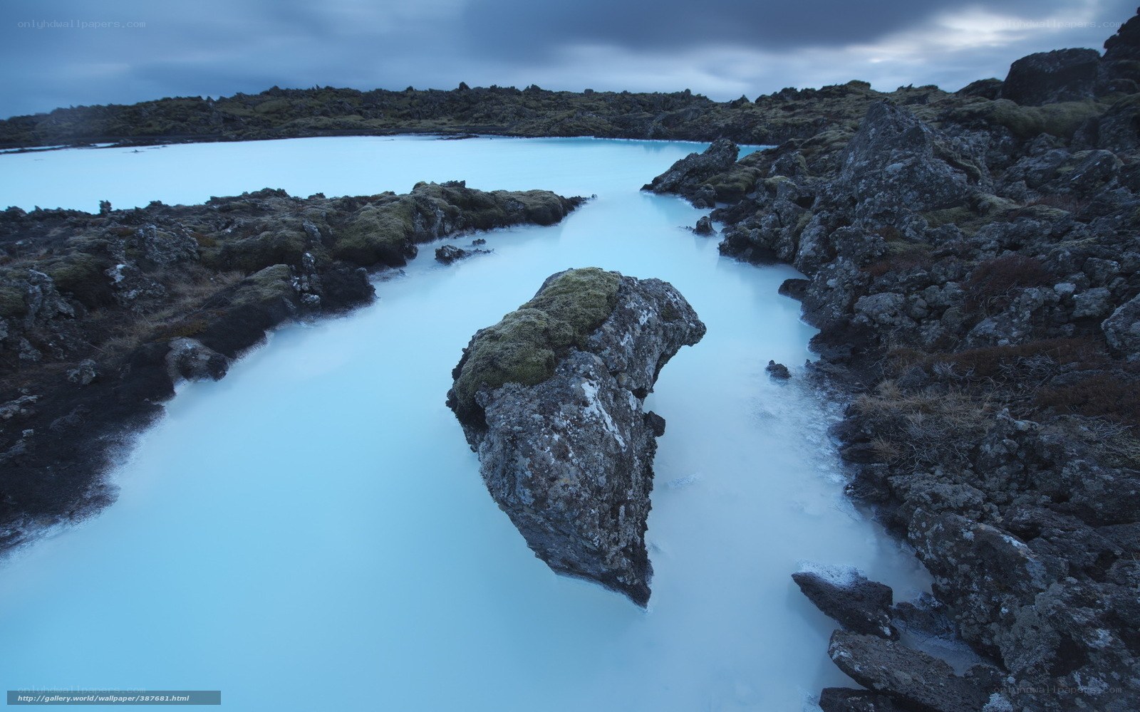 Blue Lagoon geothermal pool