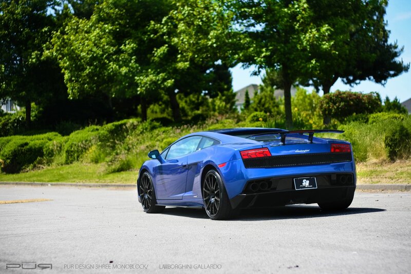 Blue Lamborghini Gallardo