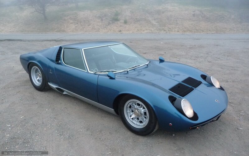 Blue Lamborghini Miura