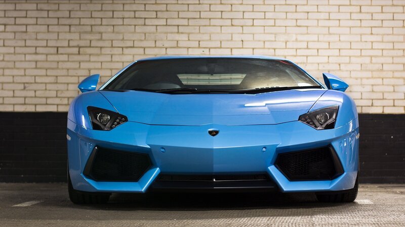 blue lamborghini sports car