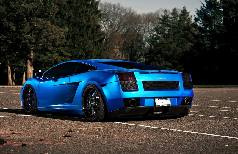 blue lamborghini sports car