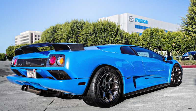 blue lamborghini sports car