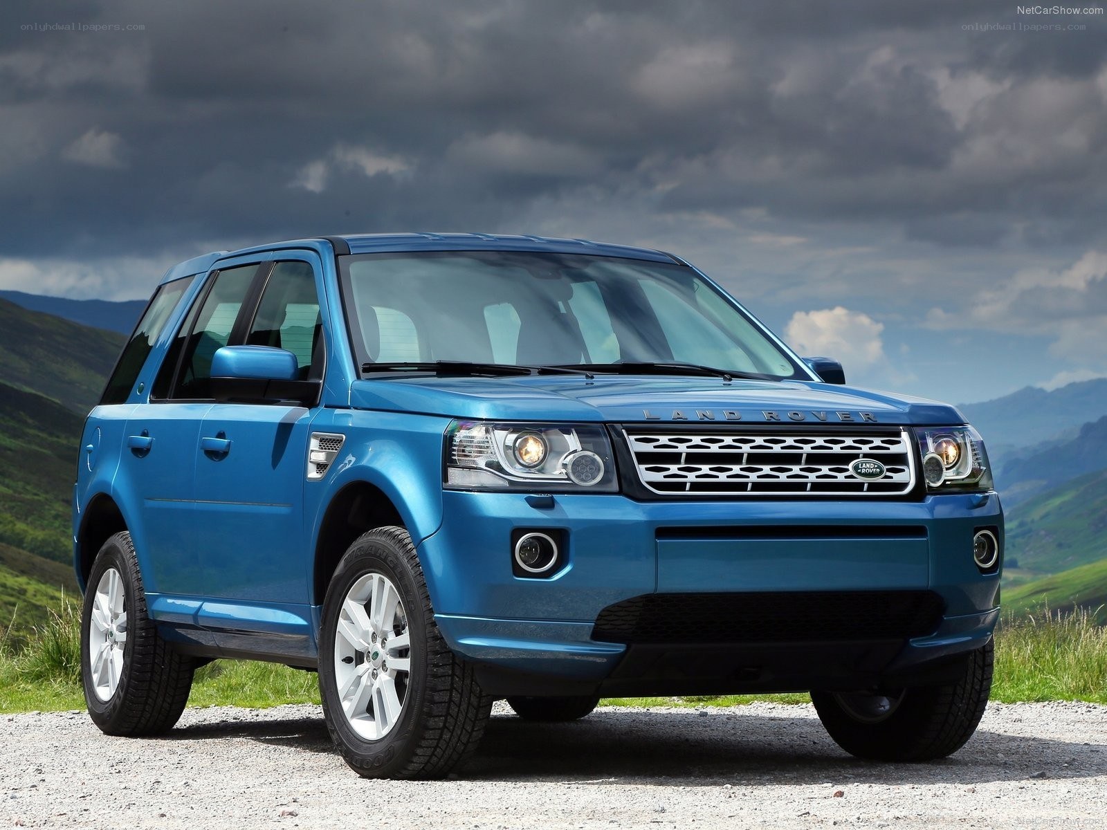 Blue Land Rover Freelander