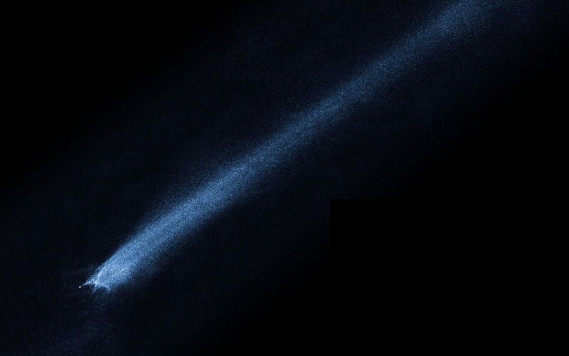 blue light beam in dark space