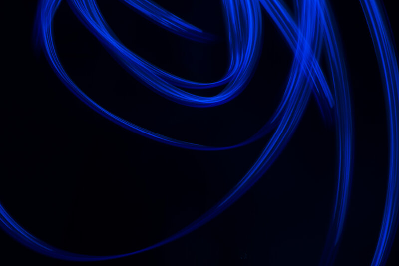Blue Light Trails — Dynamic