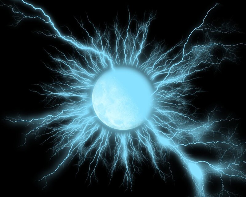 Blue Lightning Sphere — Dramatic