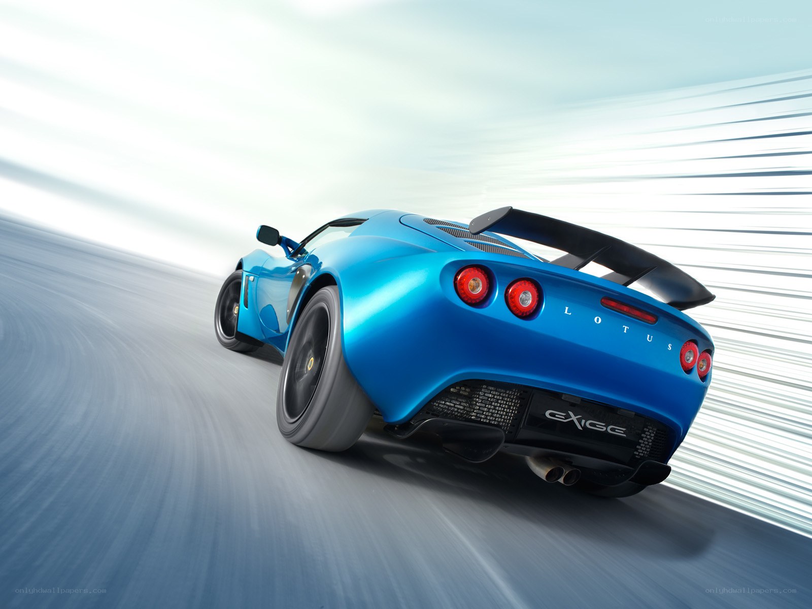 Blue Lotus Exige in motion
