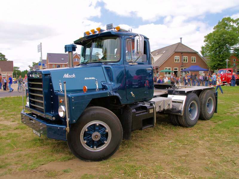 Blue Mack Truck — Outdoor