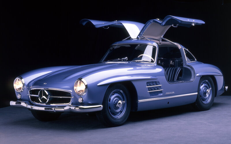 Blue Mercedes-benz 300SL