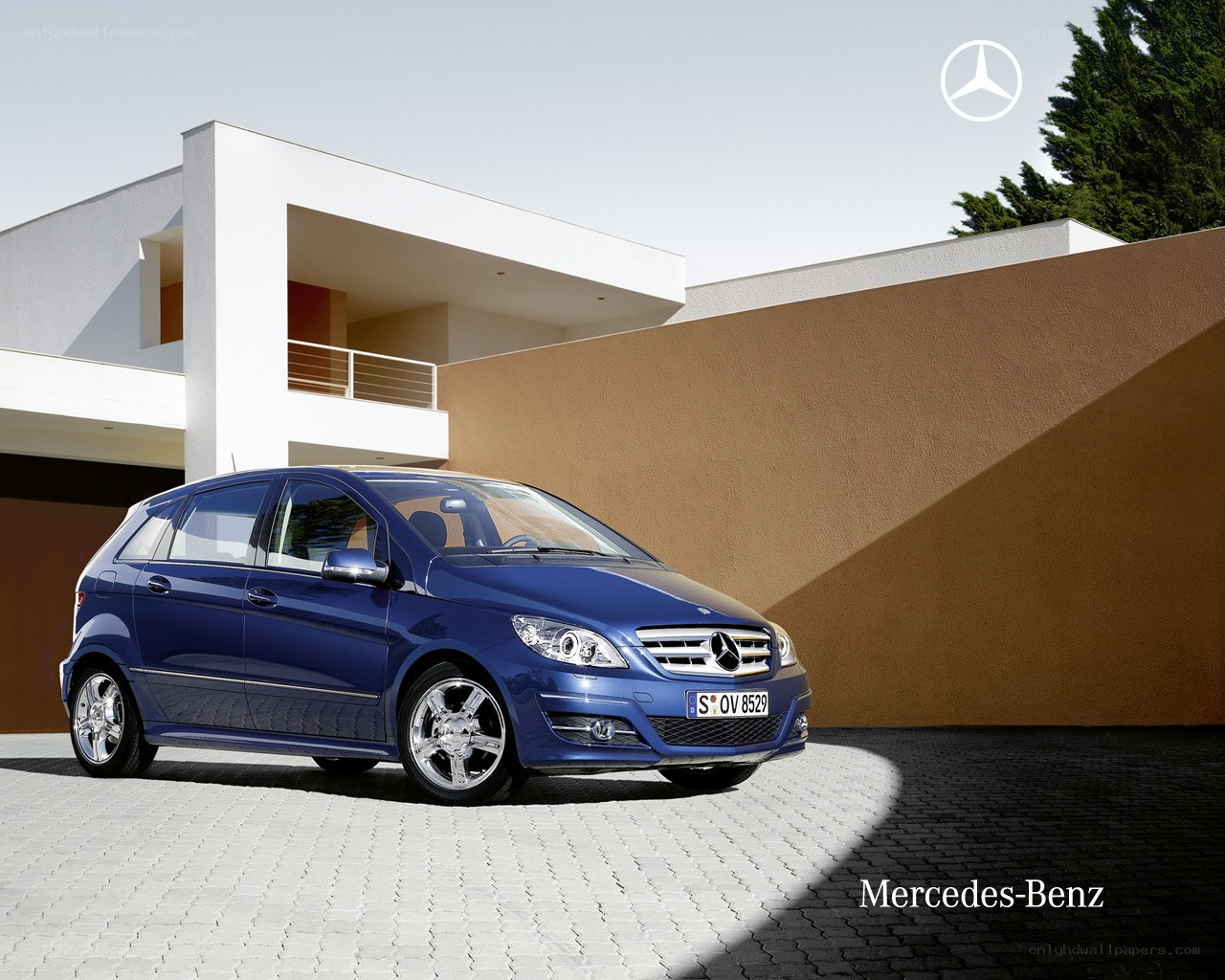 Blue Mercedes-Benz B-Class