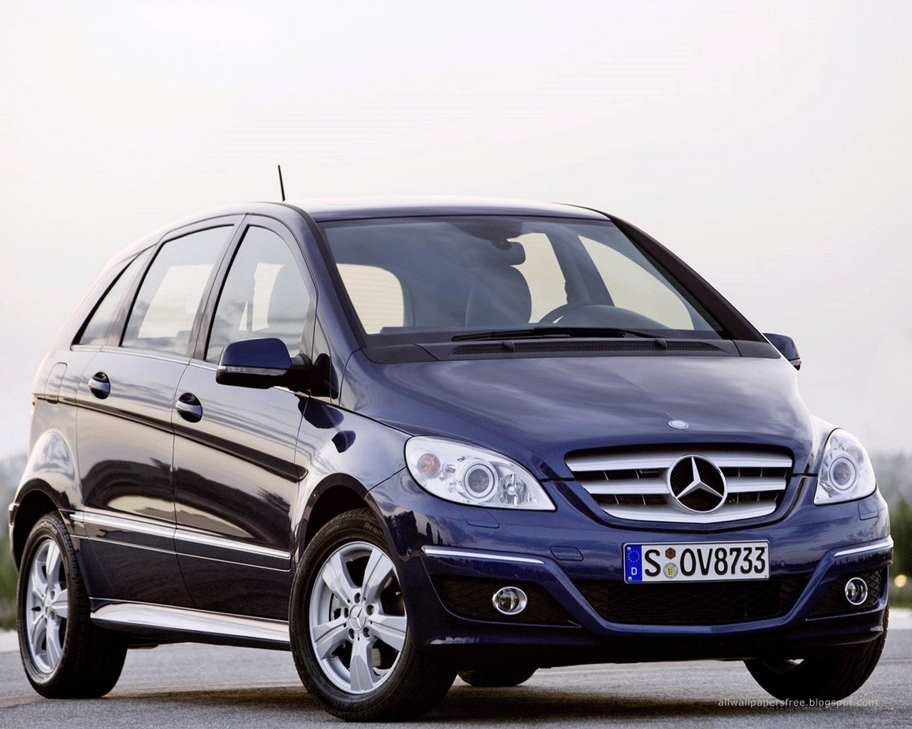 Blue Mercedes-Benz B-Class