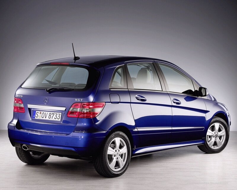 blue mercedes-benz b170