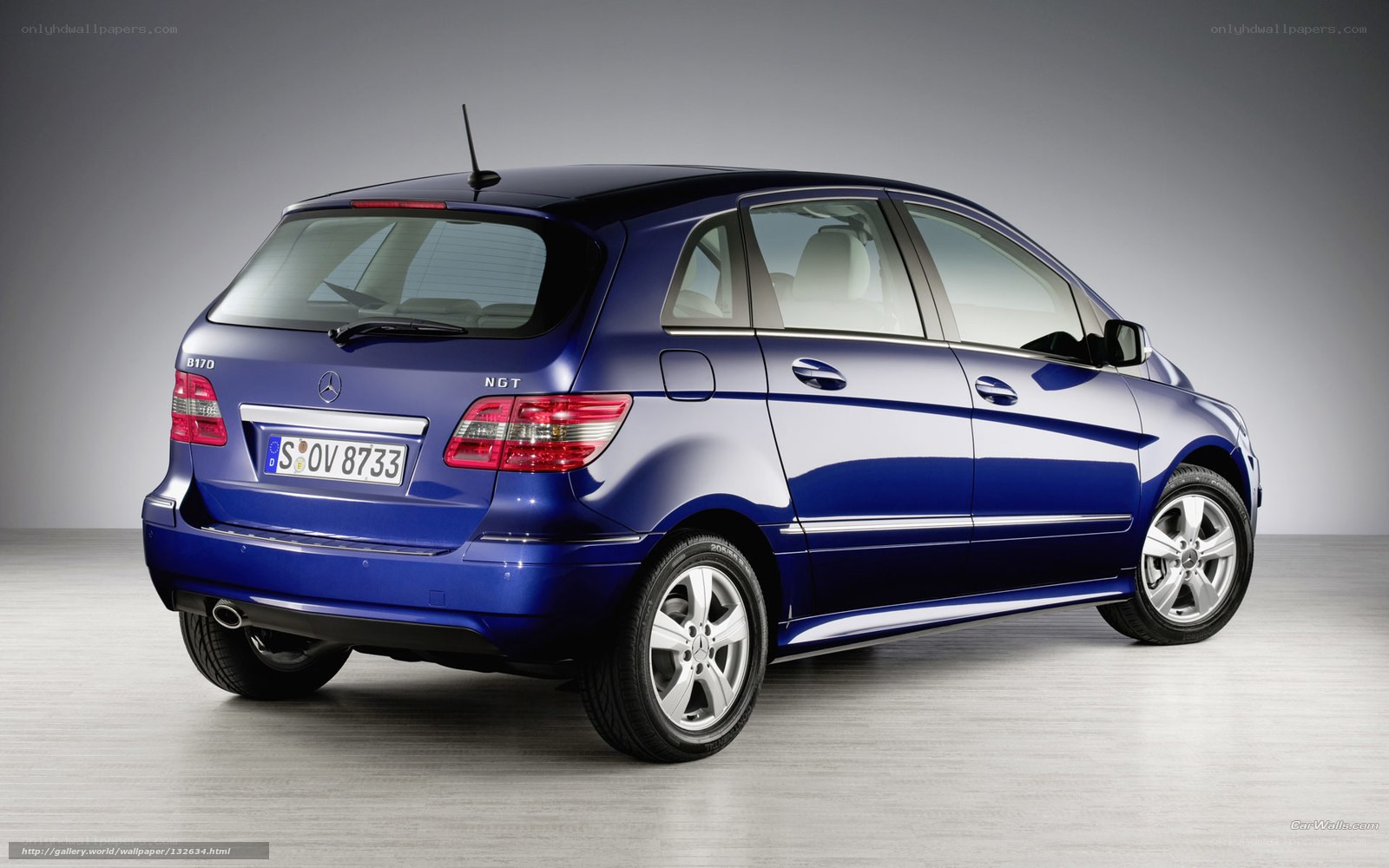 blue mercedes-benz b170