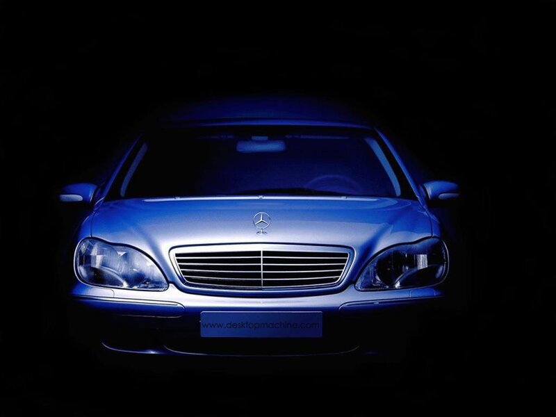 blue mercedes-benz in darkness