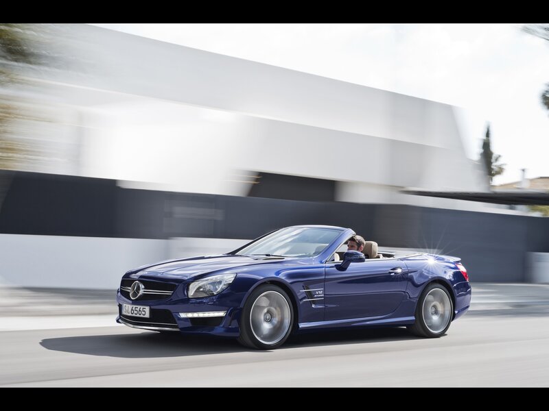 Blue Mercedes-Benz SL550 convertible