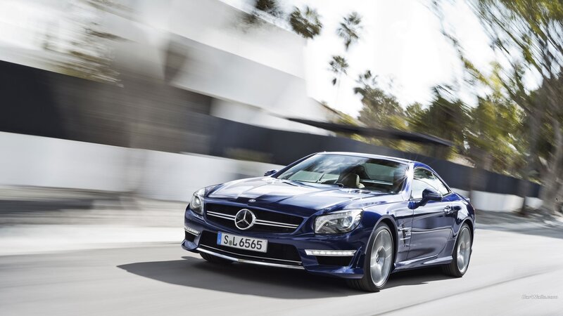 Blue Mercedes-Benz SL550 — Dynamic, Afternoon, Photograph