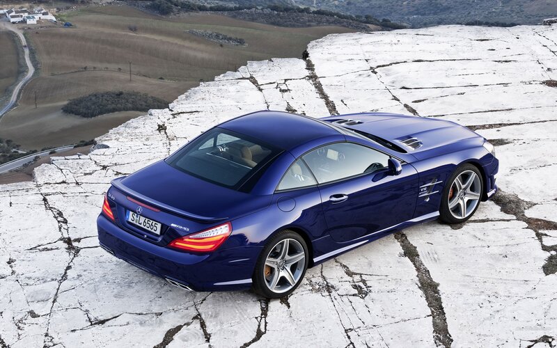 blue mercedes-benz sl63 amg