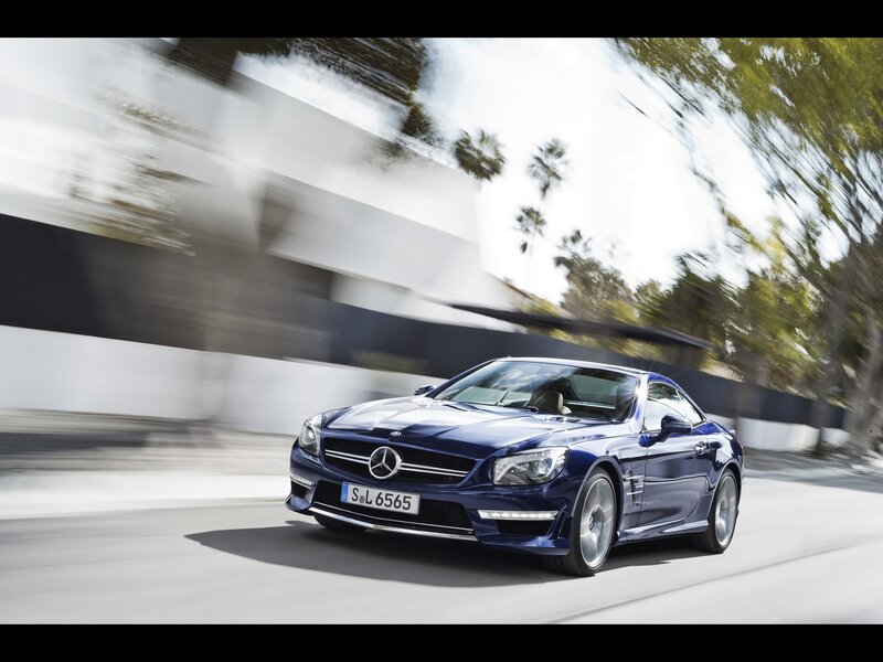 Blue Mercedes-Benz SL65 AMG in motion